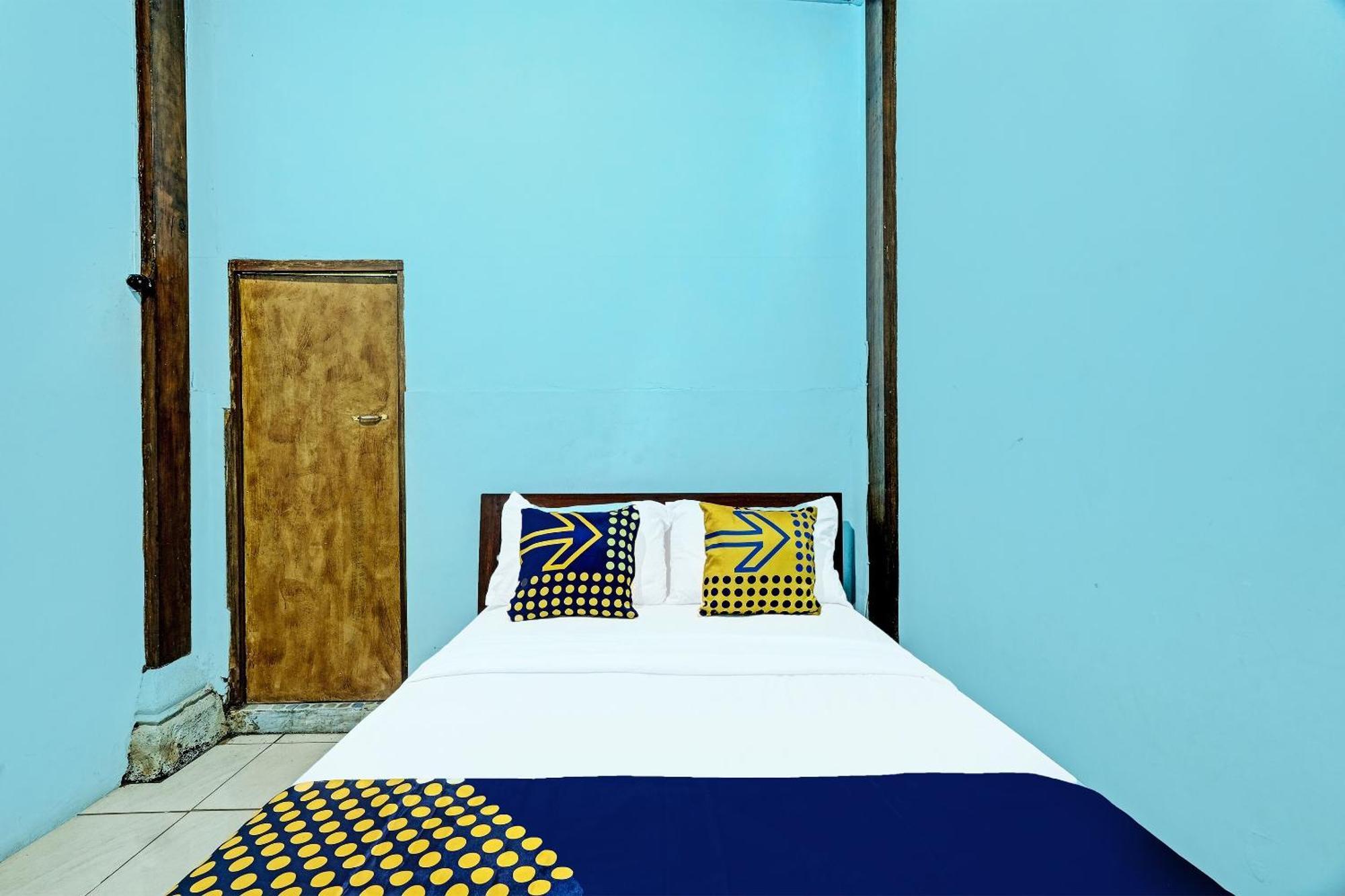 Spot On 91916 Joglo Doyong Homestay Syariah Yogyakarta Dış mekan fotoğraf