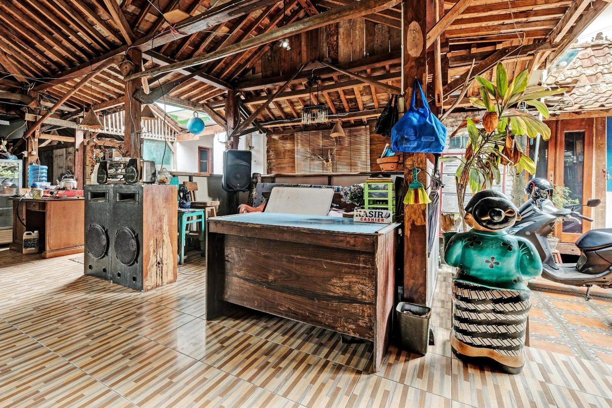 Spot On 91916 Joglo Doyong Homestay Syariah Yogyakarta Dış mekan fotoğraf